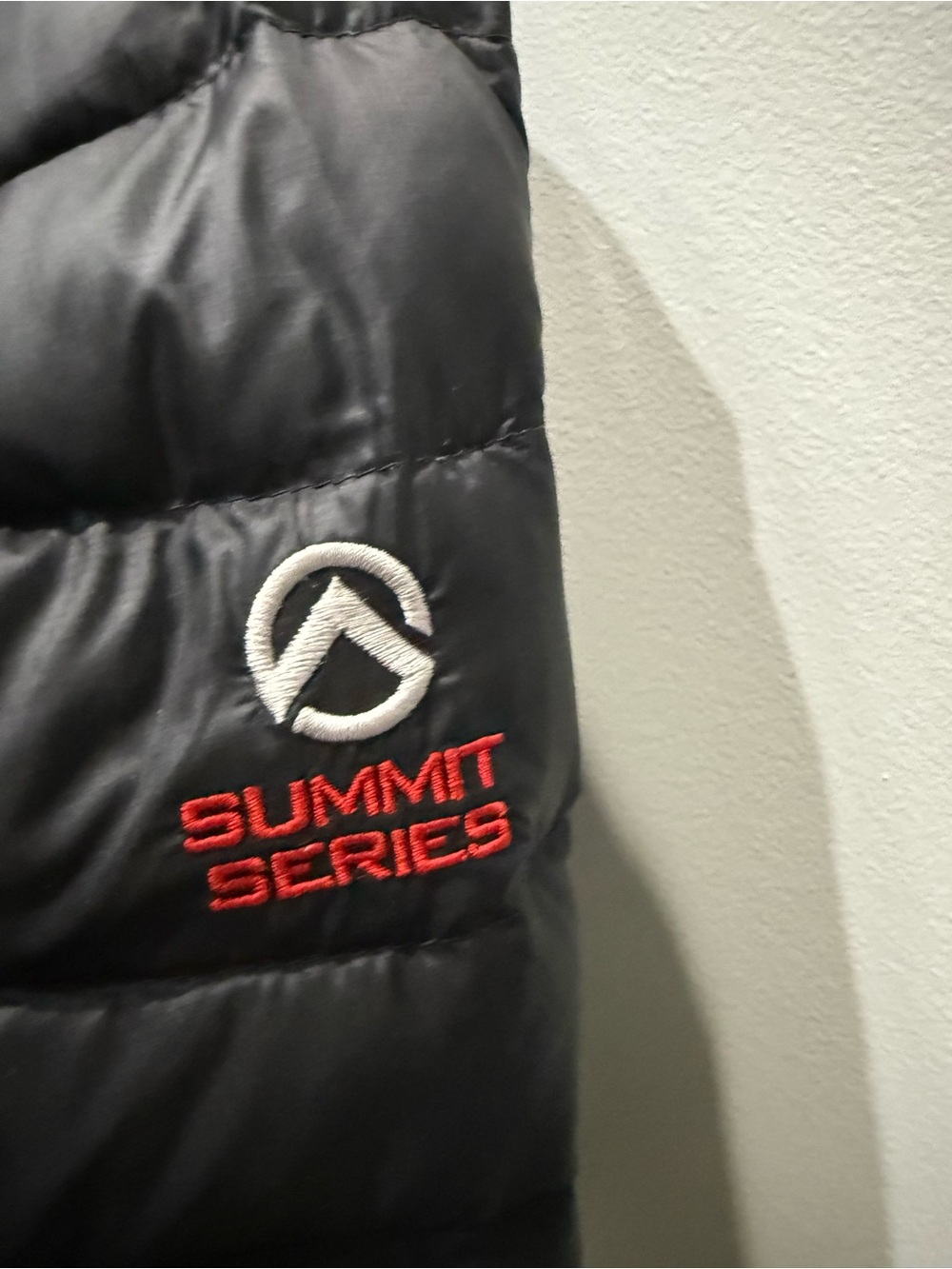 The North Face Black Women's Chevron Puffer Jacket - Picture 2 of 4